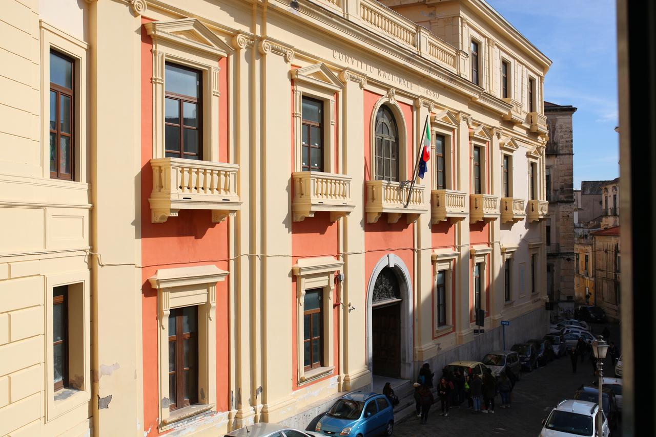 Le Mulieres Διαμέρισμα Σαλέρνο Εξωτερικό φωτογραφία